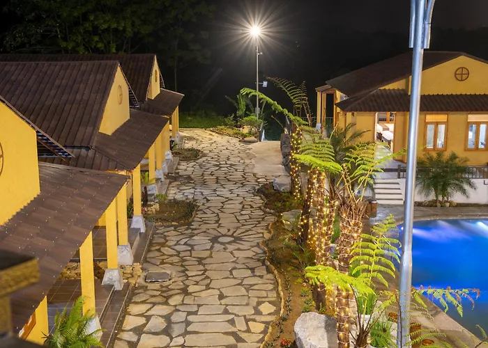 Sky Bay Lodge