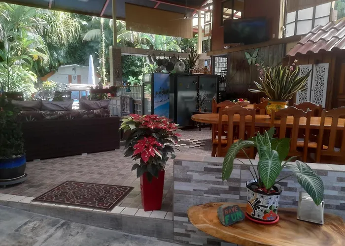Coyaba Tropical Elegant Adult Guesthouse
