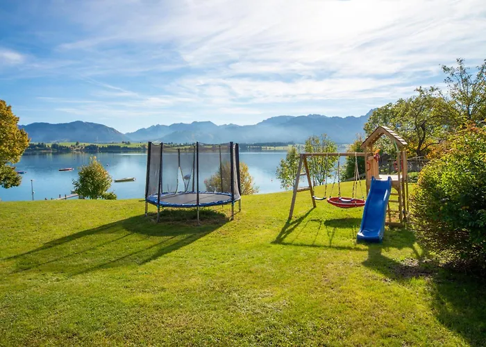 Seehotel und Appartements Schnöller