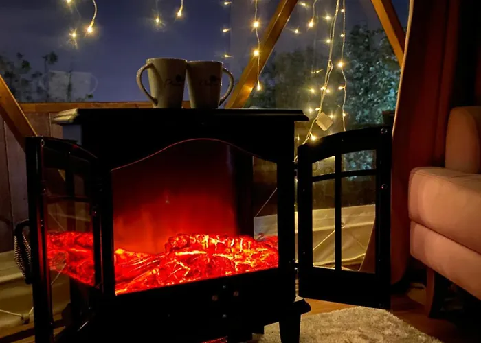 Phalesia Glamping Otel