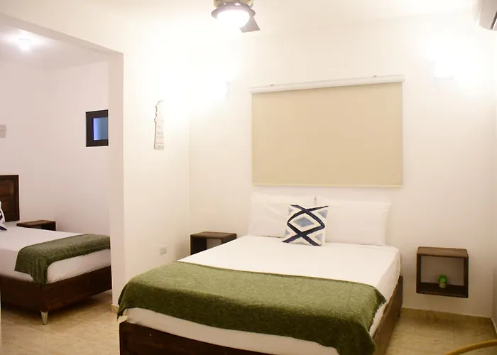 Hostal Marina Samana