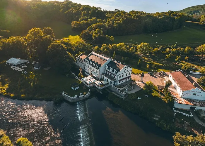 Romantic Hotel Mlyn Karlstejn
