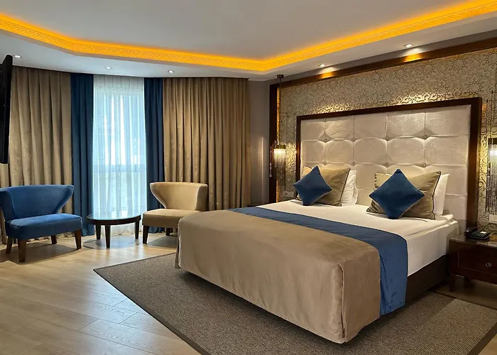 Ahc Old City Hotel