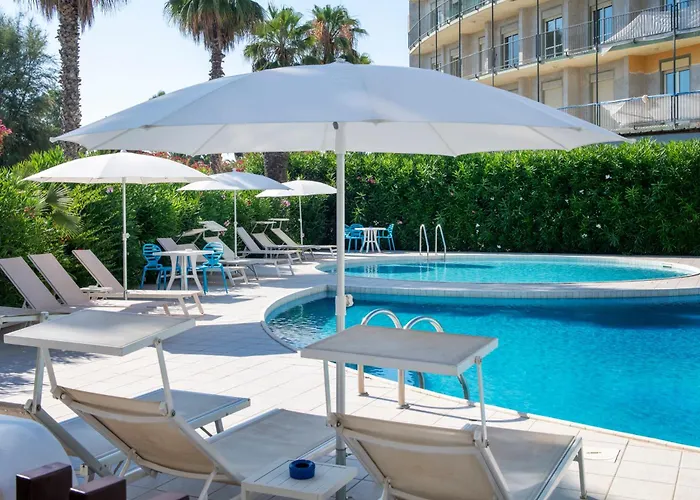 International Hotel & Suite
