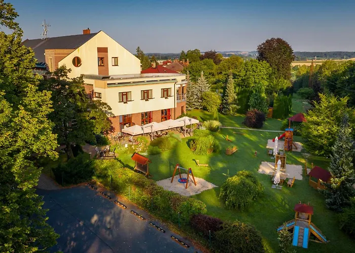 April Hotel Panorama