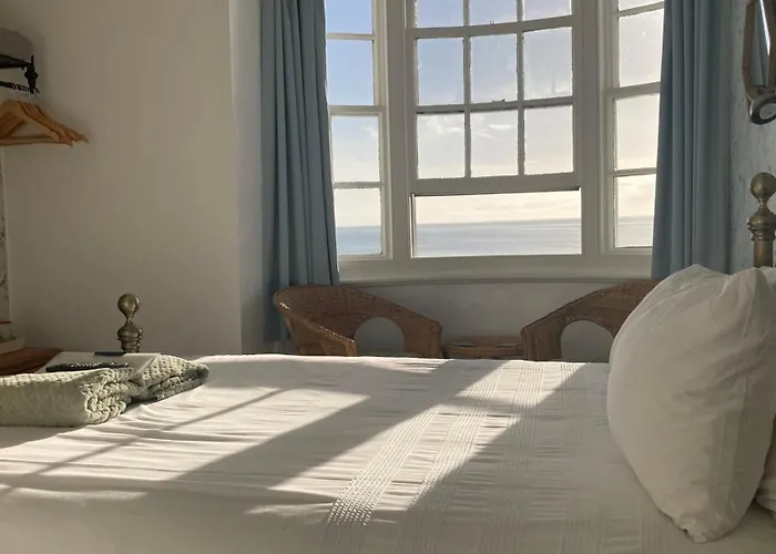Whitecliff Guest House