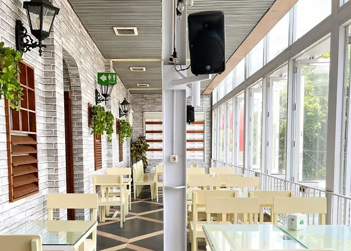 Hotel Wisata Niaga Campus