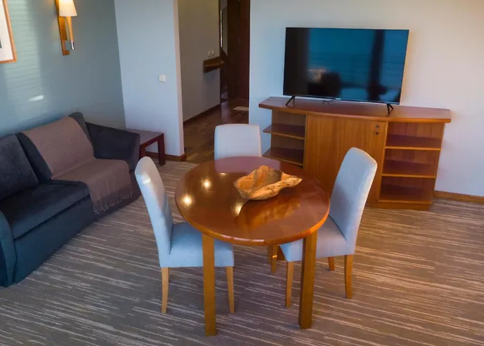 Park Lake Luxury Hotel