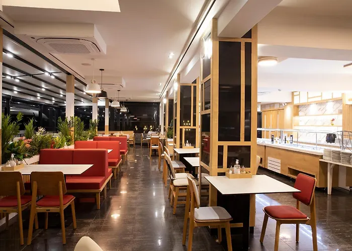 Dafni Plus Hotel