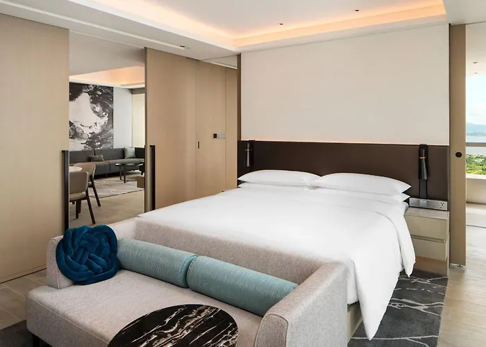 Renaissance Shenzhen Bay Hotel