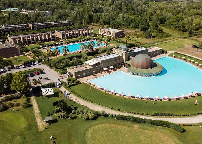 Cosmopolitan Golf & Beach Resort