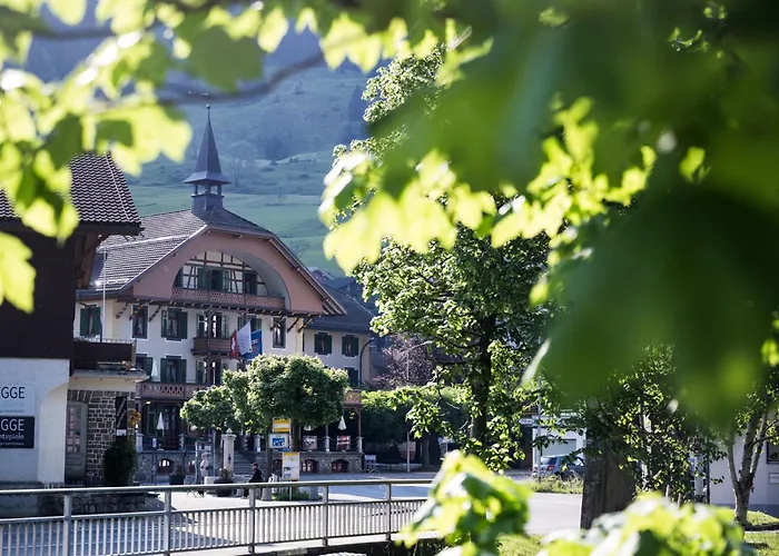 FLÜHLI Hotel Kurhaus
