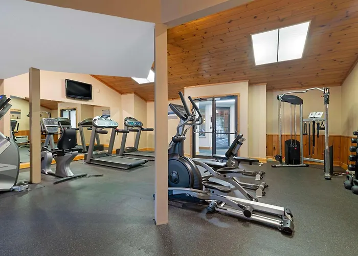 Best Western Plus Windjammer Inn&Conference Center