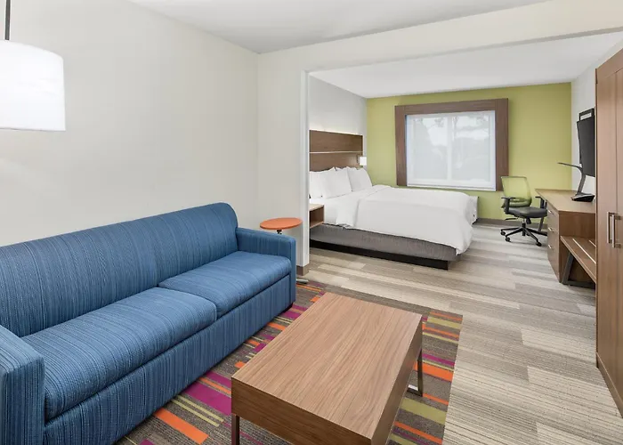 Holiday Inn Express Hotel & Suites Palm Bay By Ihg