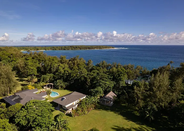 Nakatumble - Luxury Sustainable Villa With Farm