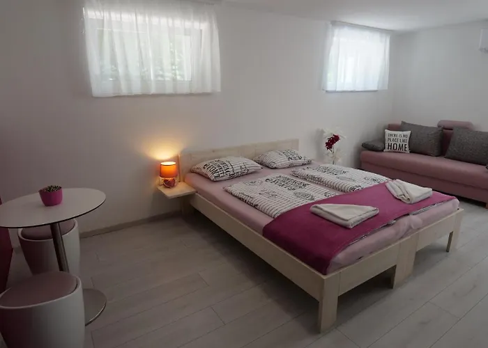 Anna Villa Fuered Boutique Rooms