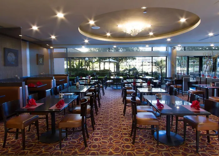 Doubletree By Hilton Orange County Airport
