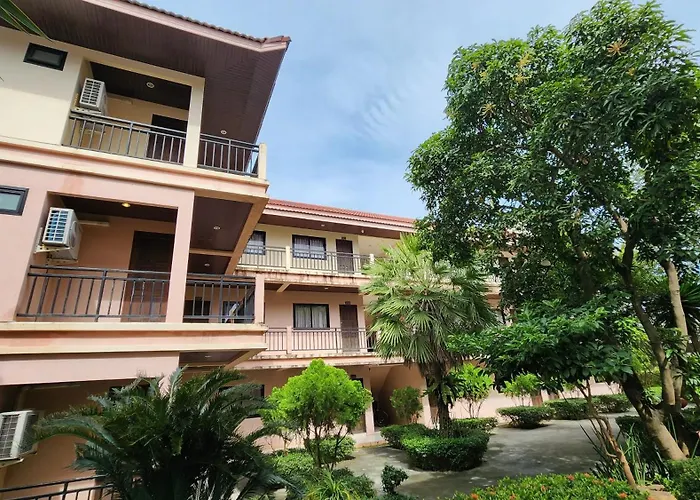 Panupong Hotel
