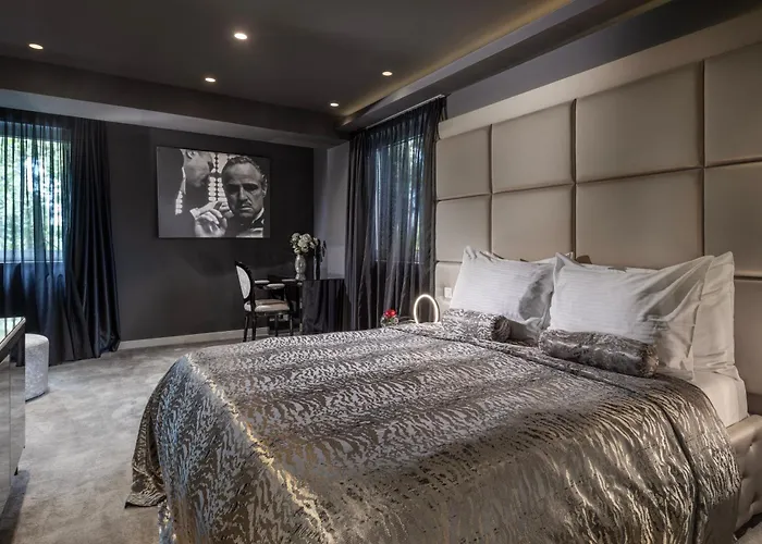 Hotel 9
