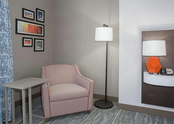 Hampton Inn & Suites Denver-Downtown
