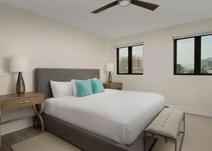 Home2 Suites By Hilton Nashville Downtown Convention Center