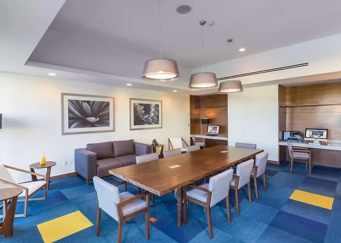 Hampton Inn & Suites By Hilton Los Cabos