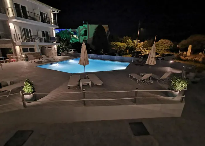 3 Island View Hotel