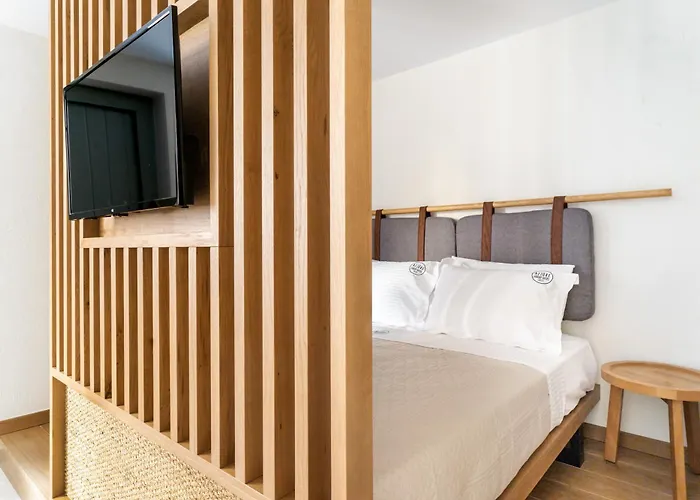 Azzure Luxury Suites