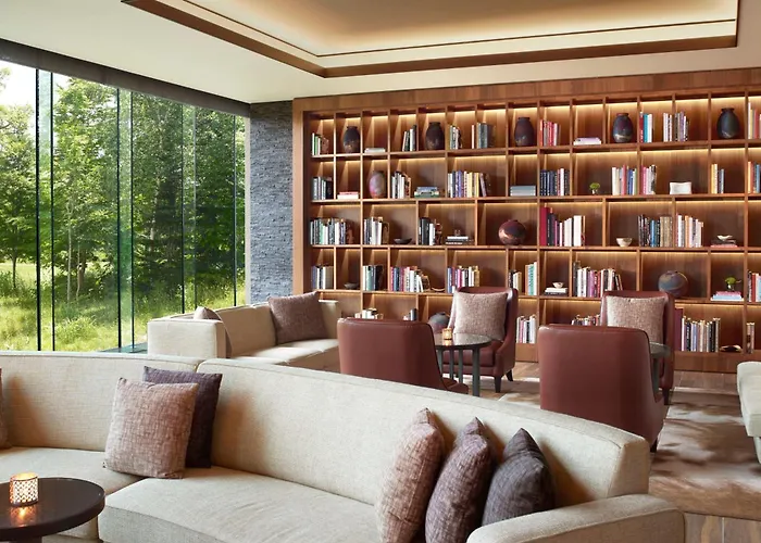 Higashiyama Niseko Village, A Ritz-Carlton Reserve