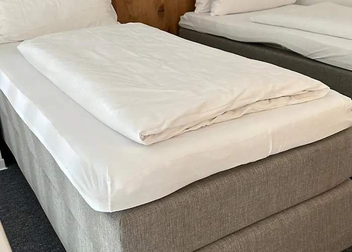 Hotel B4