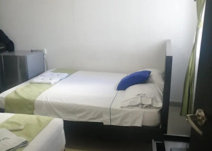 Hotel Azulejo Del Llano