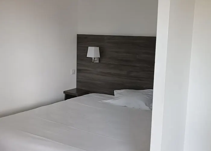 Logis Hotel Des Portes De Meuse