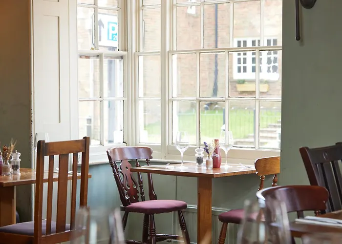 The Bell Hotel Woburn By Greene King Inns