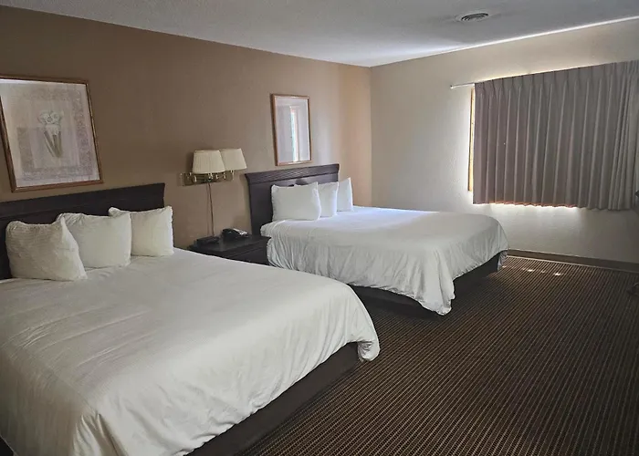 Crookston Inn & Convention Center