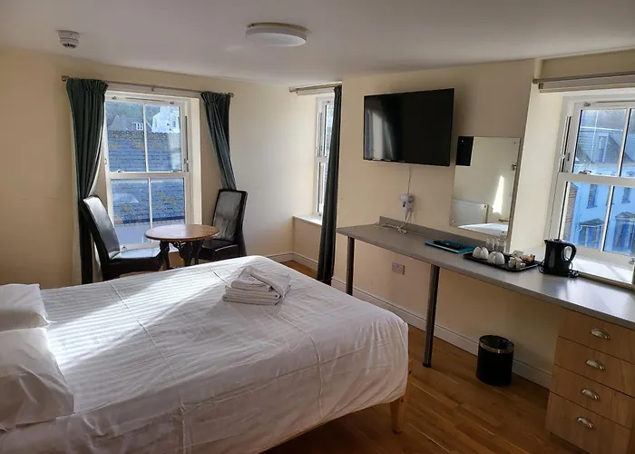 The Grand Harbour Hotel