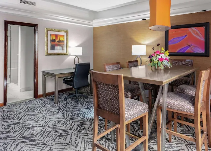 Doubletree By Hilton Hotel & Executive Meeting Center Omaha-Downtown