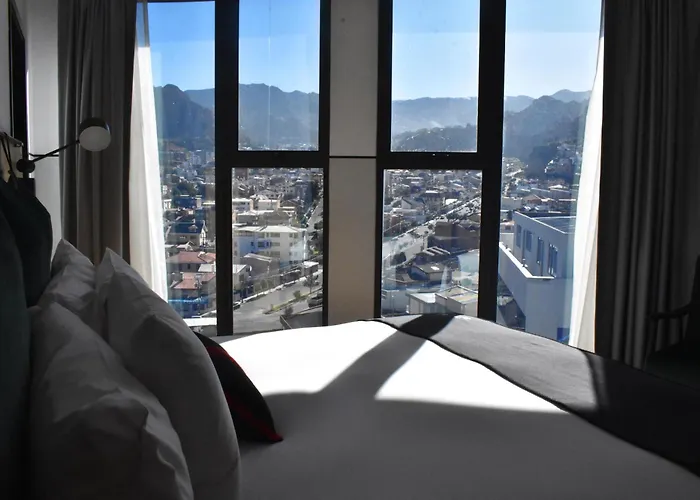 Met Hotel