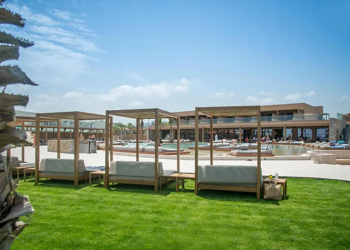 Senseana Sea Side Resort & Aquadventure