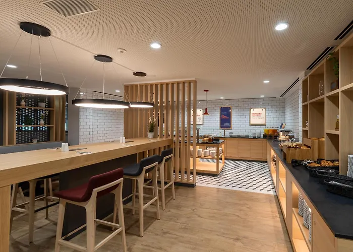 Holiday Inn Express - Hamburg South A7-As42 By Ihg