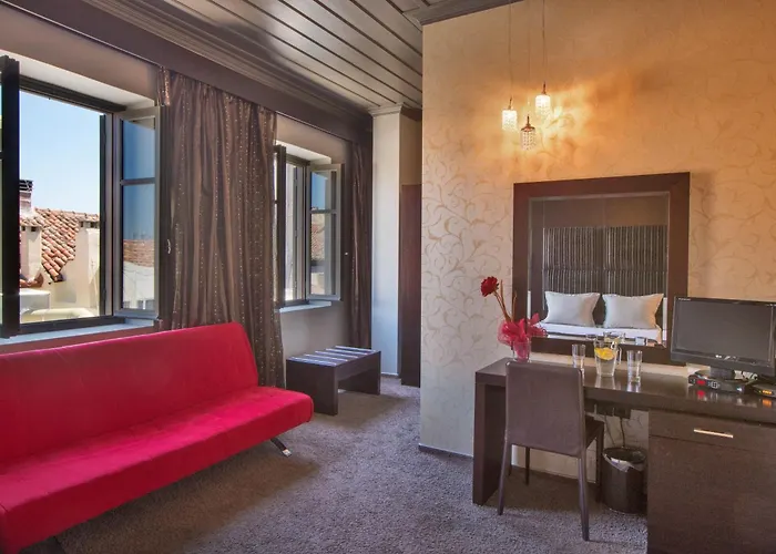 Aion Luxury Hotel