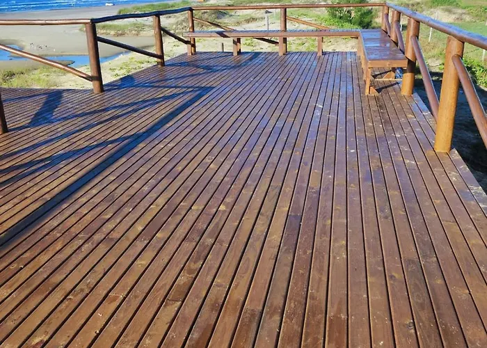 Casa 100m da Praia, Sinuca e Churrasqueira - amarela