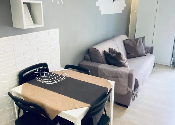 Magda House & Parking