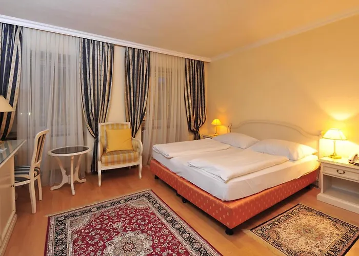 Appartement-Hotel Gh Zum Goldenen Schiff