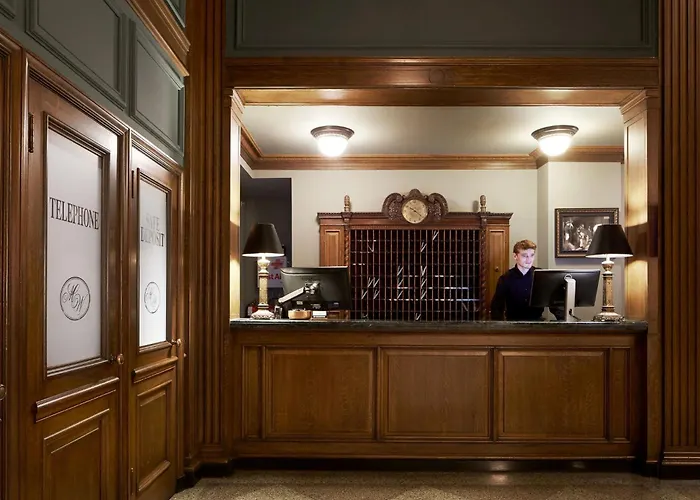 Marcus Whitman Hotel