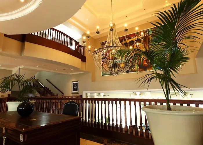 Hemingways Hotel