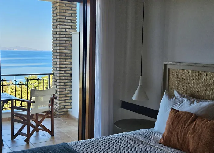 Yialasi Hotel