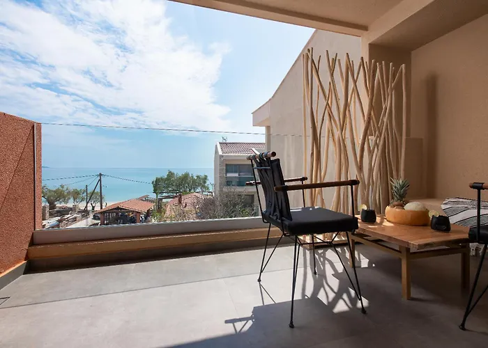 Castaway Suites - Studios Christos