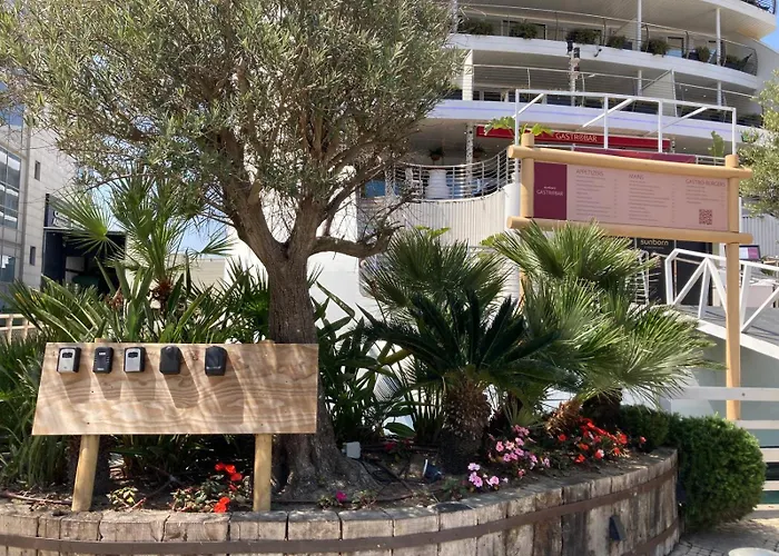 Marina Club Luxury Private Studio With Pool And Incredible Views