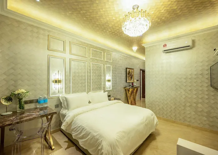 Ritz Residence - A Member of The Luxury Hotel Group