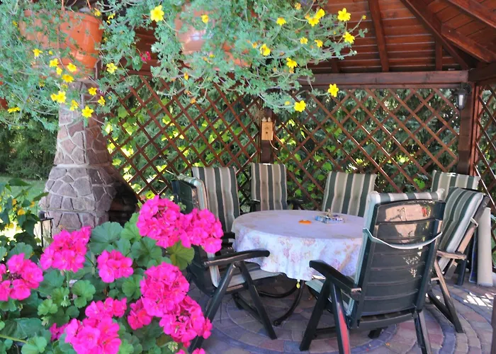 Land-Hotel Am Wald Garni